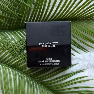 NIB MAC Cosmetics Mineralize Blush in Happy-Go-Rosie